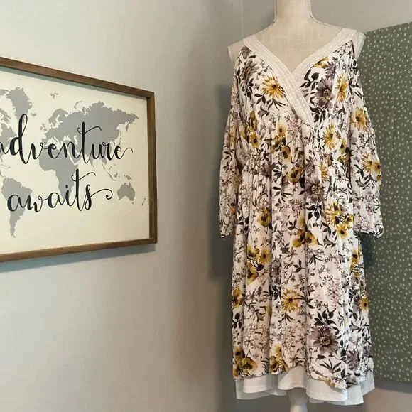 Torrid Ivory Floral Print Lace Trim Cold Shoulder Midi Dress Size 2 - Picture 1 of 13